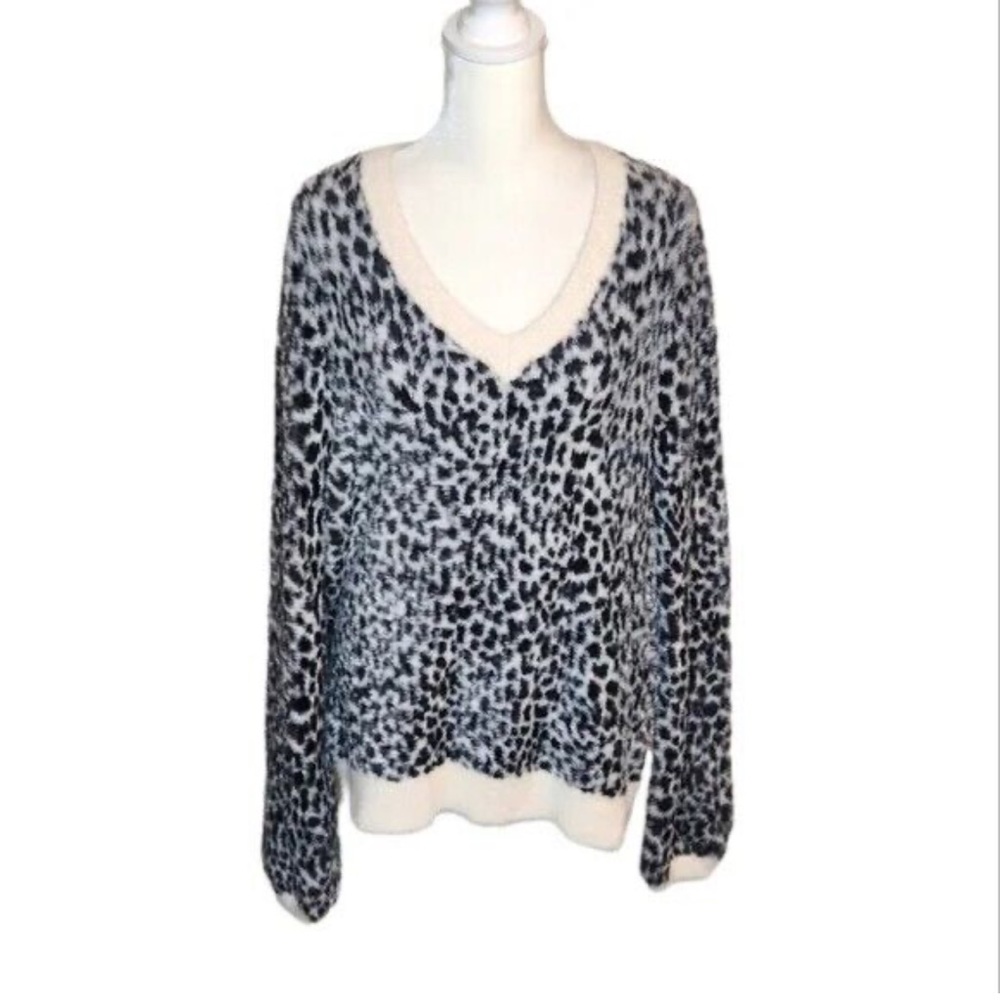 Loft Animal Print VNeck Oversized Sweater